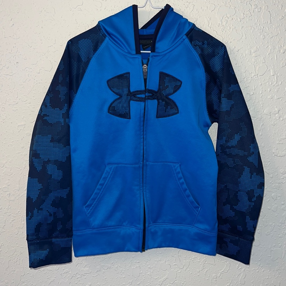 Boys Under Armour lightweight zip up hoodie size 7